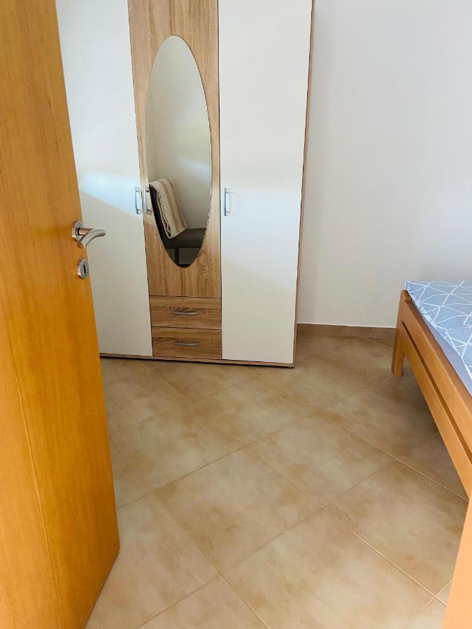 Apartmani Slavko 法扎纳 外观 照片